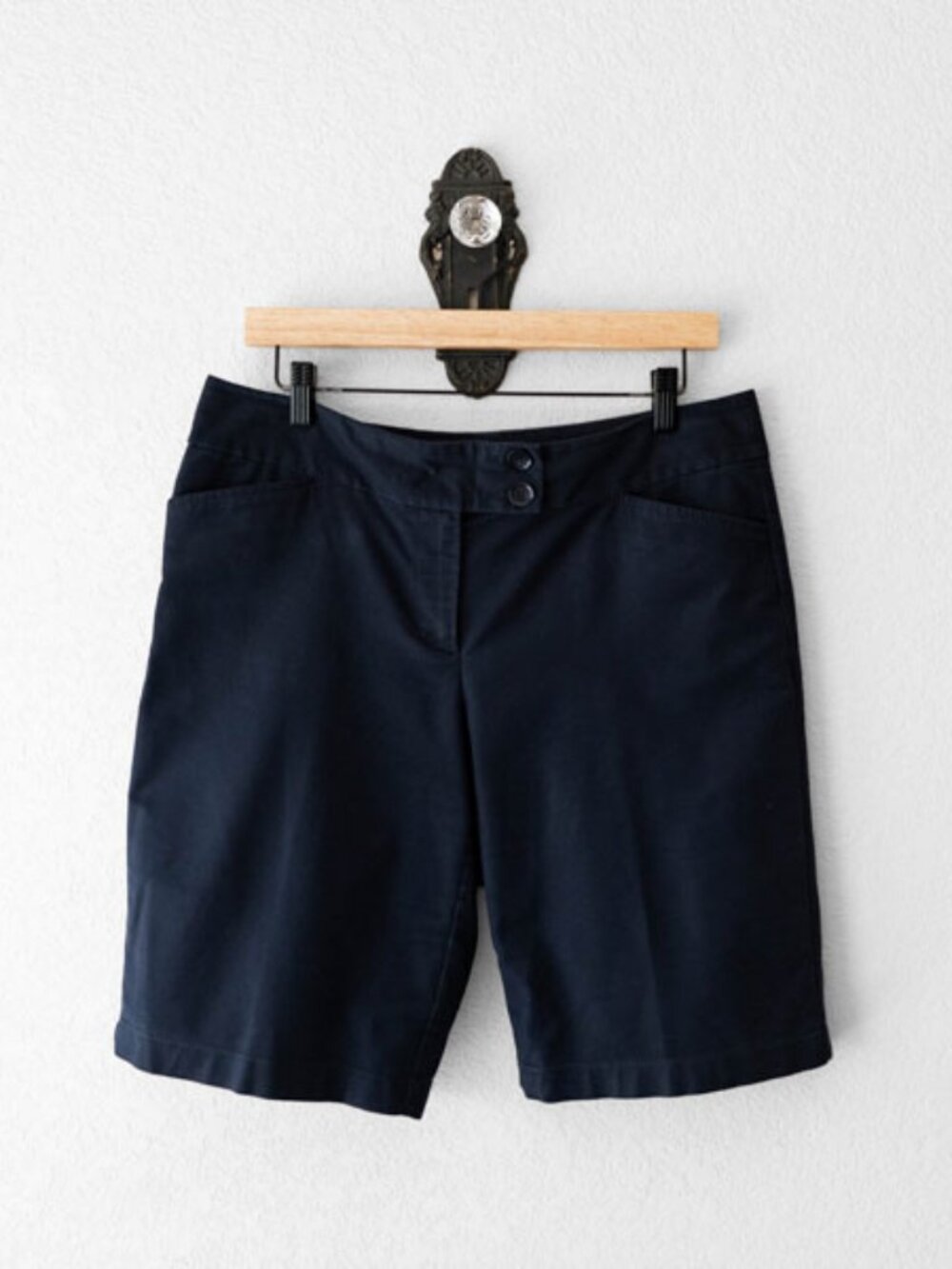 Ann Taylor Curvy Navy Blue Bermuda Shorts Womens Size 8 Stretch Classic